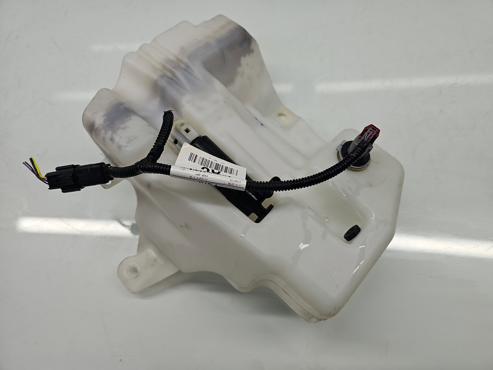 Vas lichid parbriz Ford Kuga II [Fabr 2012-prezent] CV44-13K175-AG - imagine 2