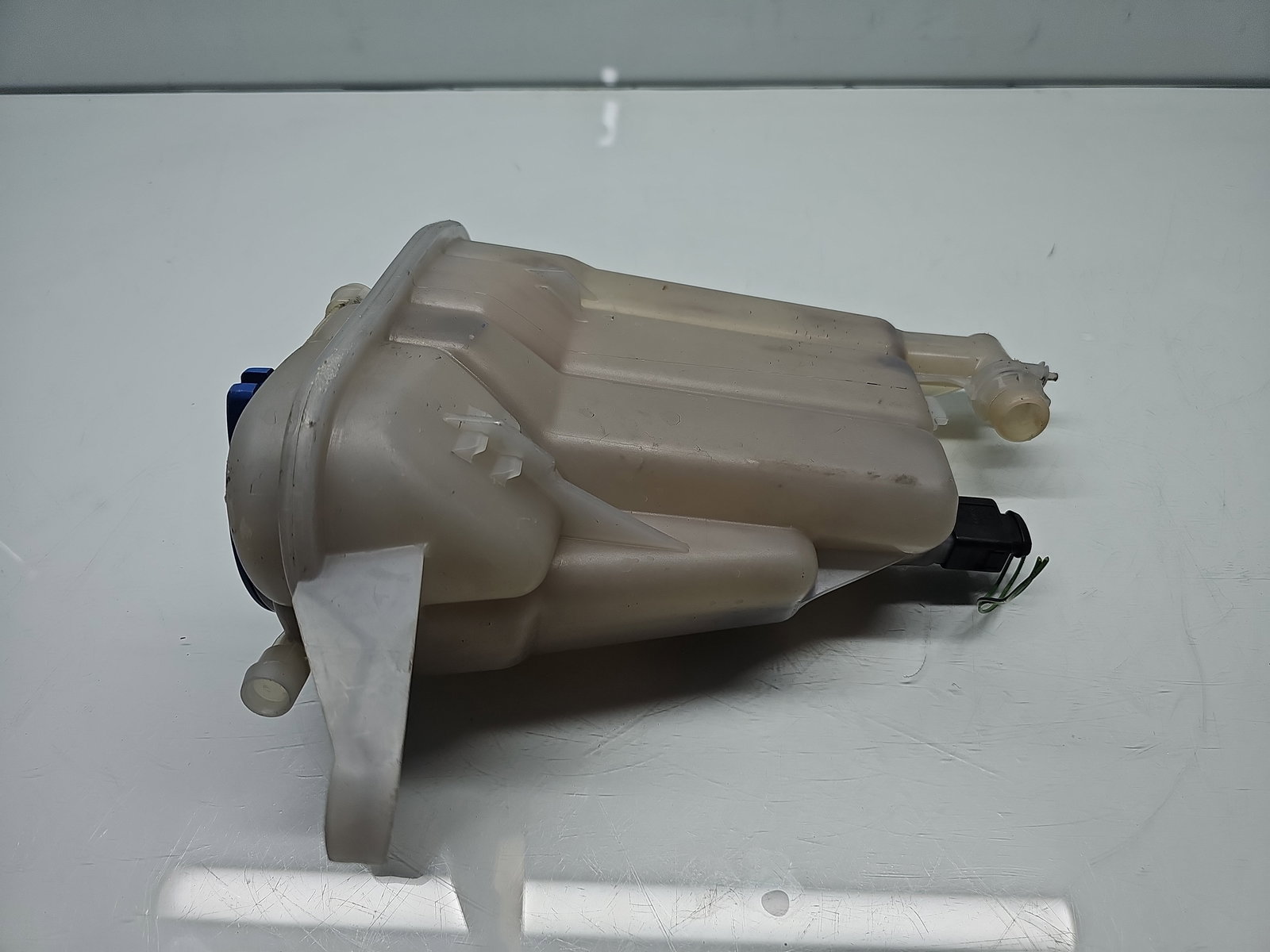 Vas expansiune AUDI A5 Cabriolet (8F7) [Fabr 2009-2015] 8K0121403G - imagine 1