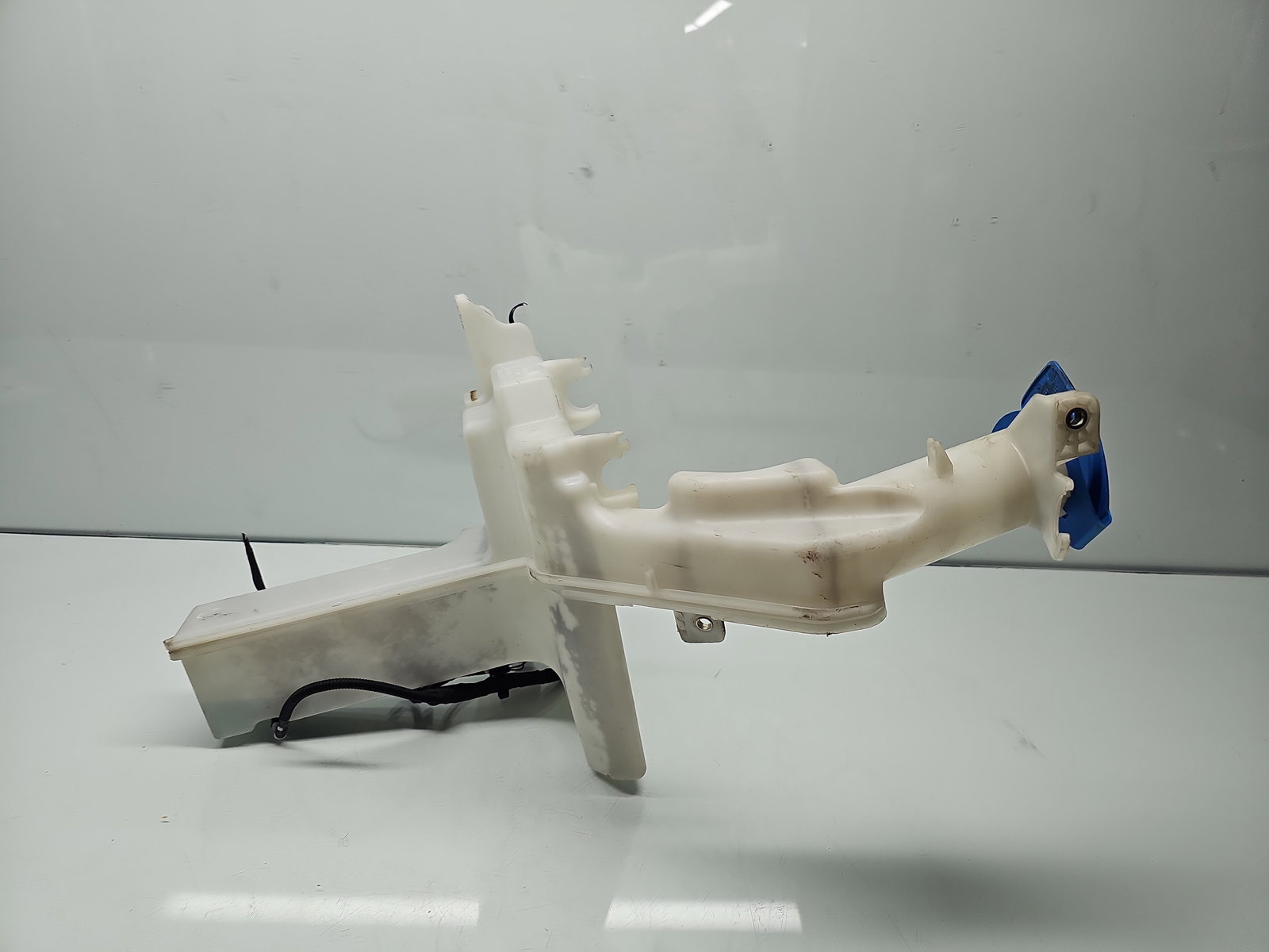 Vas lichid parbriz Volkswagen Passat CC (357) [Fabr 2008-2012] OEM - imagine 1