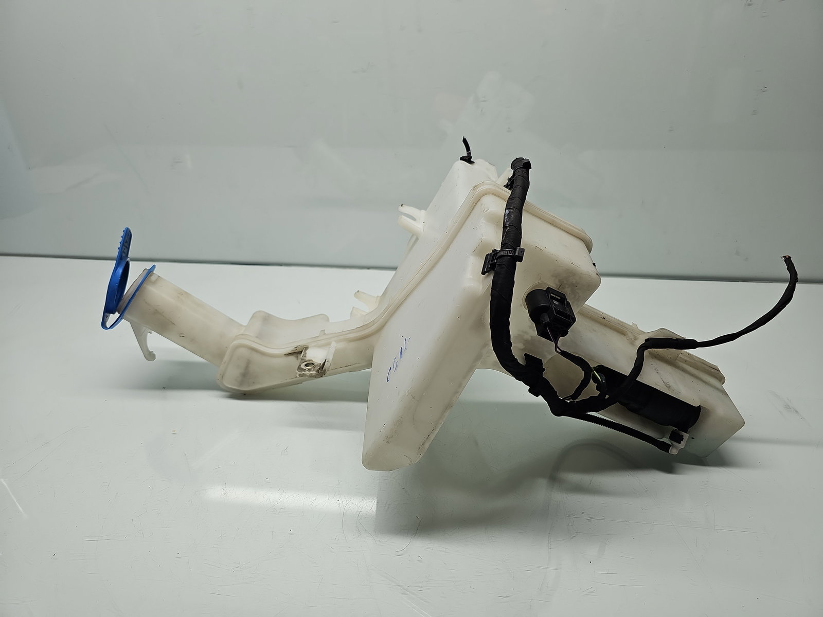 Vas lichid parbriz Volkswagen Passat CC (357) [Fabr 2008-2012] OEM - imagine 4