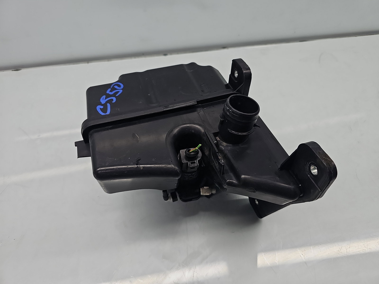 Vas lichid parbriz Volkswagen Golf 7 (5G) [Fabr 2014-prezent] 5G0955453 - imagine 1