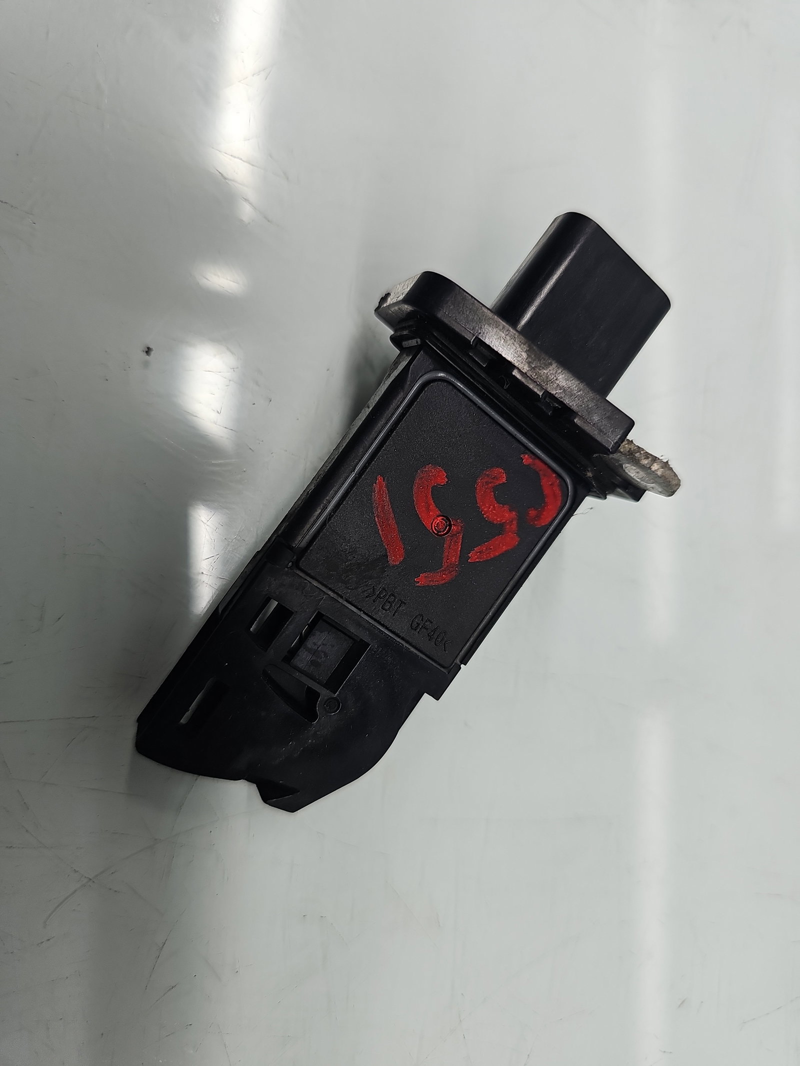 Senzor debitmetru aer Ford Transit Custom (TTF) [Fabr 2012-2016] 8V21 12B579 AA 2.2 TDCi CYR5 74KW / 100CP - imagine 1