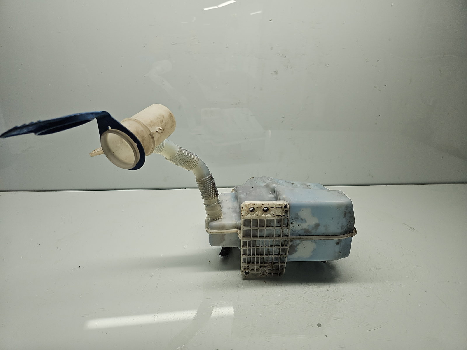 Vas lichid parbriz AUDI A3 (8P1) [Fabr 2003-2012] 1K0955453Q - imagine 1