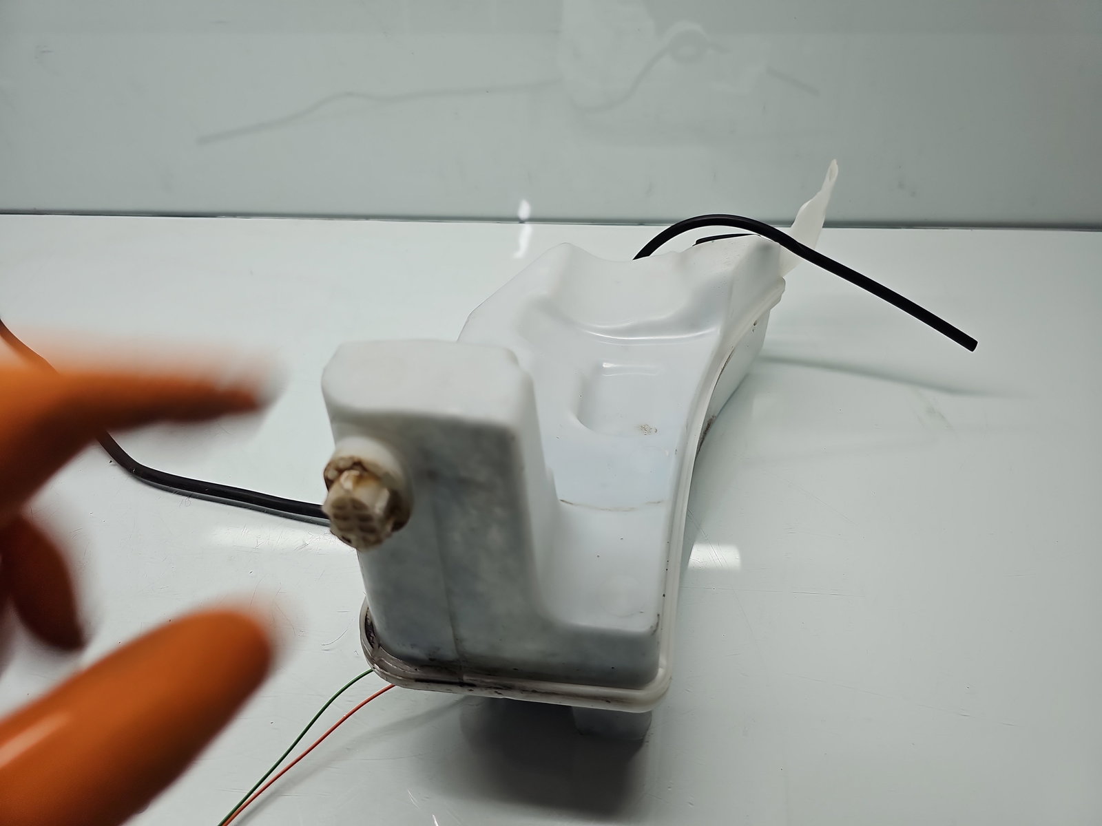 Vas lichid parbriz Renault Clio 4 (B98) Hatchback [Fabr 2012-2020] 289107623R - imagine 2