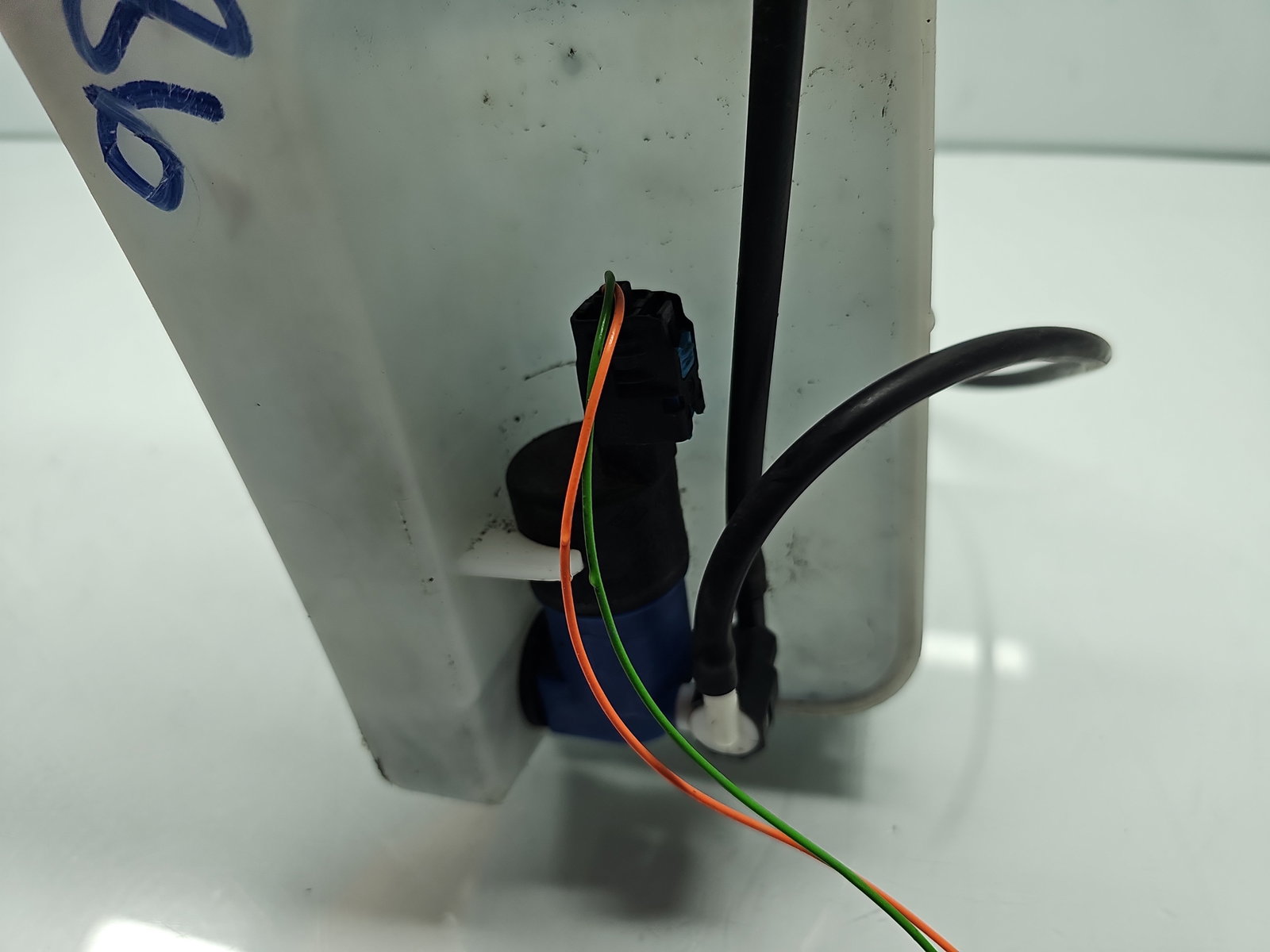 Vas lichid parbriz Renault Clio 4 (B98) Hatchback [Fabr 2012-2020] 289107623R - imagine 4