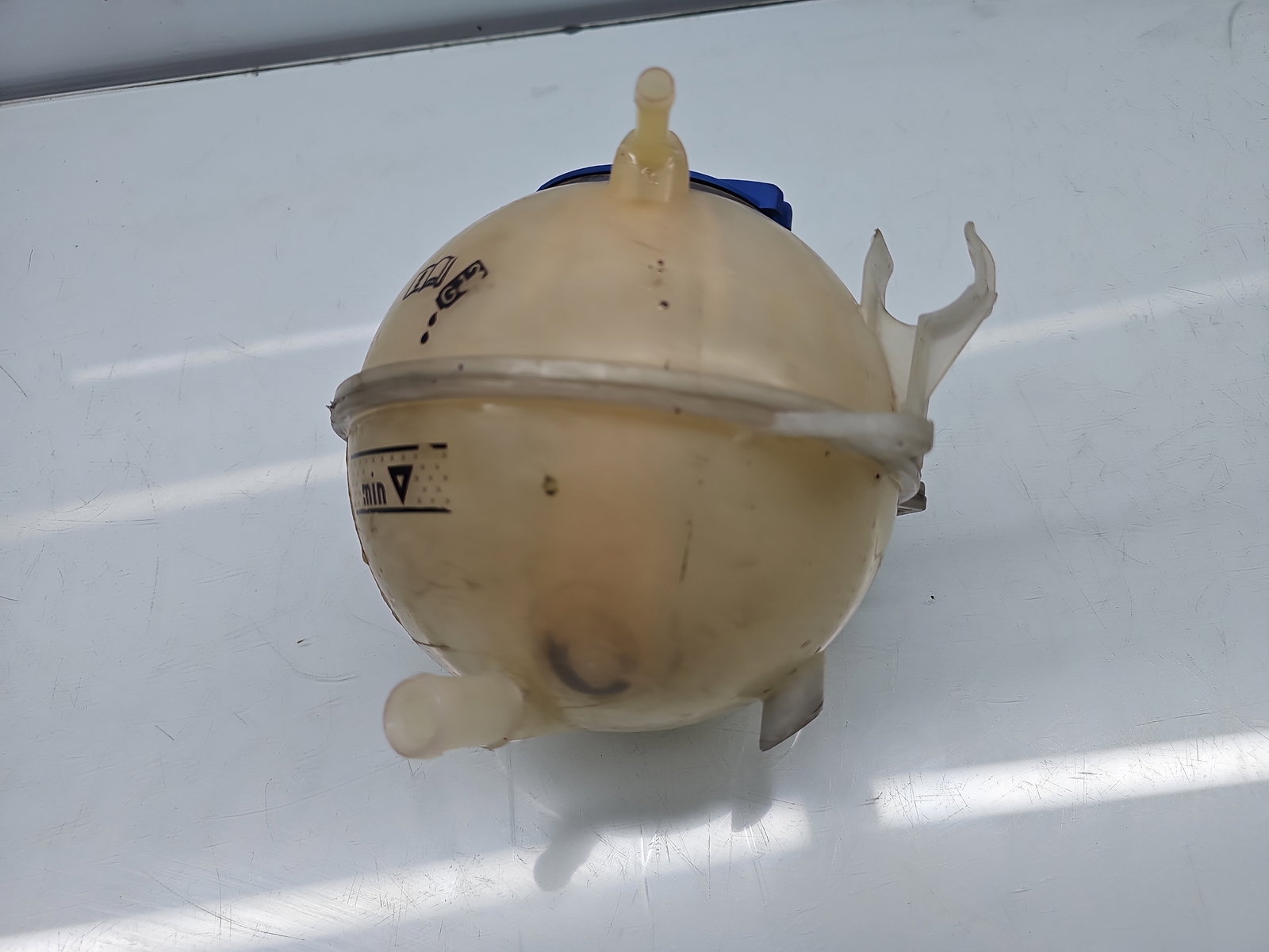 Vas expansiune Volkswagen Golf 6 (5K1) [Fabr 2009-2013] Hatchback 1K0121407A - imagine 2