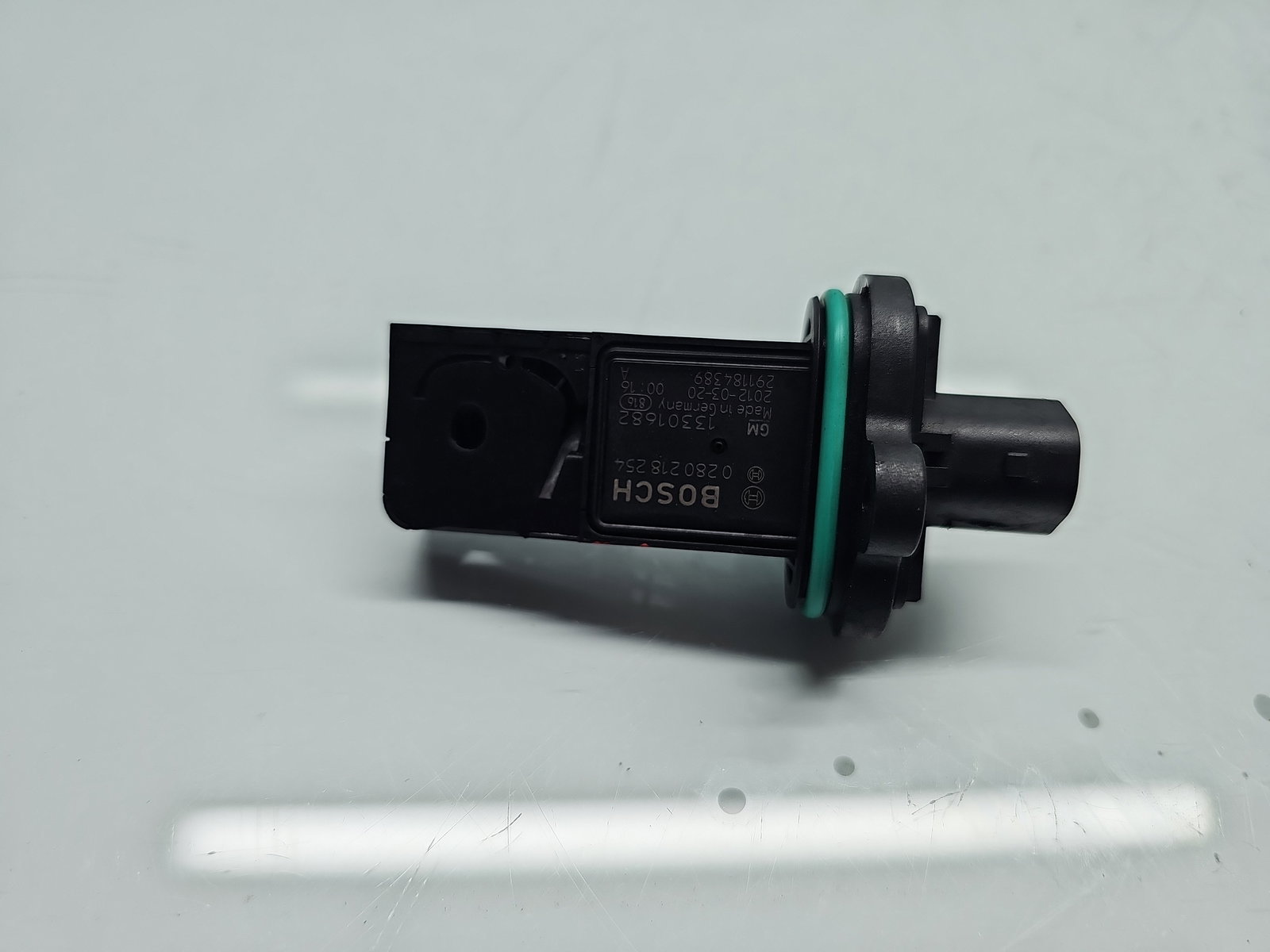 Debitmetru aer Opel Astra J [Fabr 2009-2015] 13301682 1.6 Benz A16XER 85KW / 115CP - imagine 2