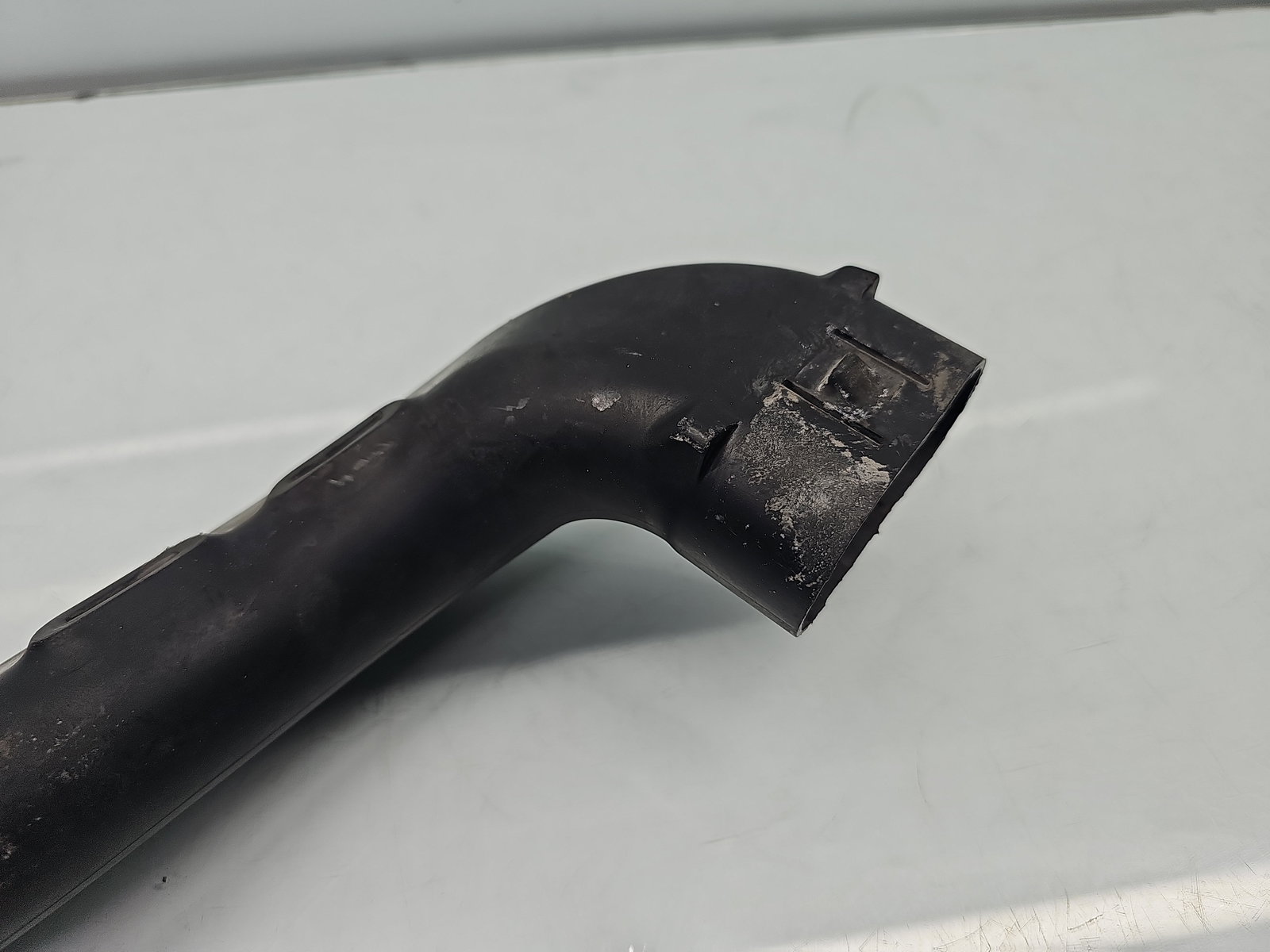 Difuzor captare aer Dacia Duster [Fabr 2010-2017] SUV Facelift 165556691R - imagine 2