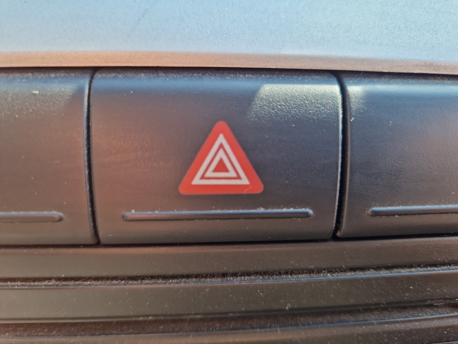 Buton avarii Volkswagen Fox (5Z1, 5Z3) [Fabr 2003-2011] OEM