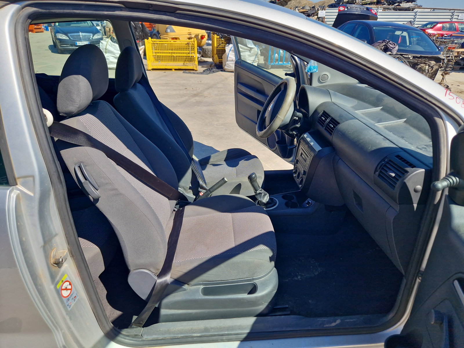 Cheder usa dreapta fata Volkswagen Fox (5Z1, 5Z3) [Fabr 2003-2011] Hatchback OEM