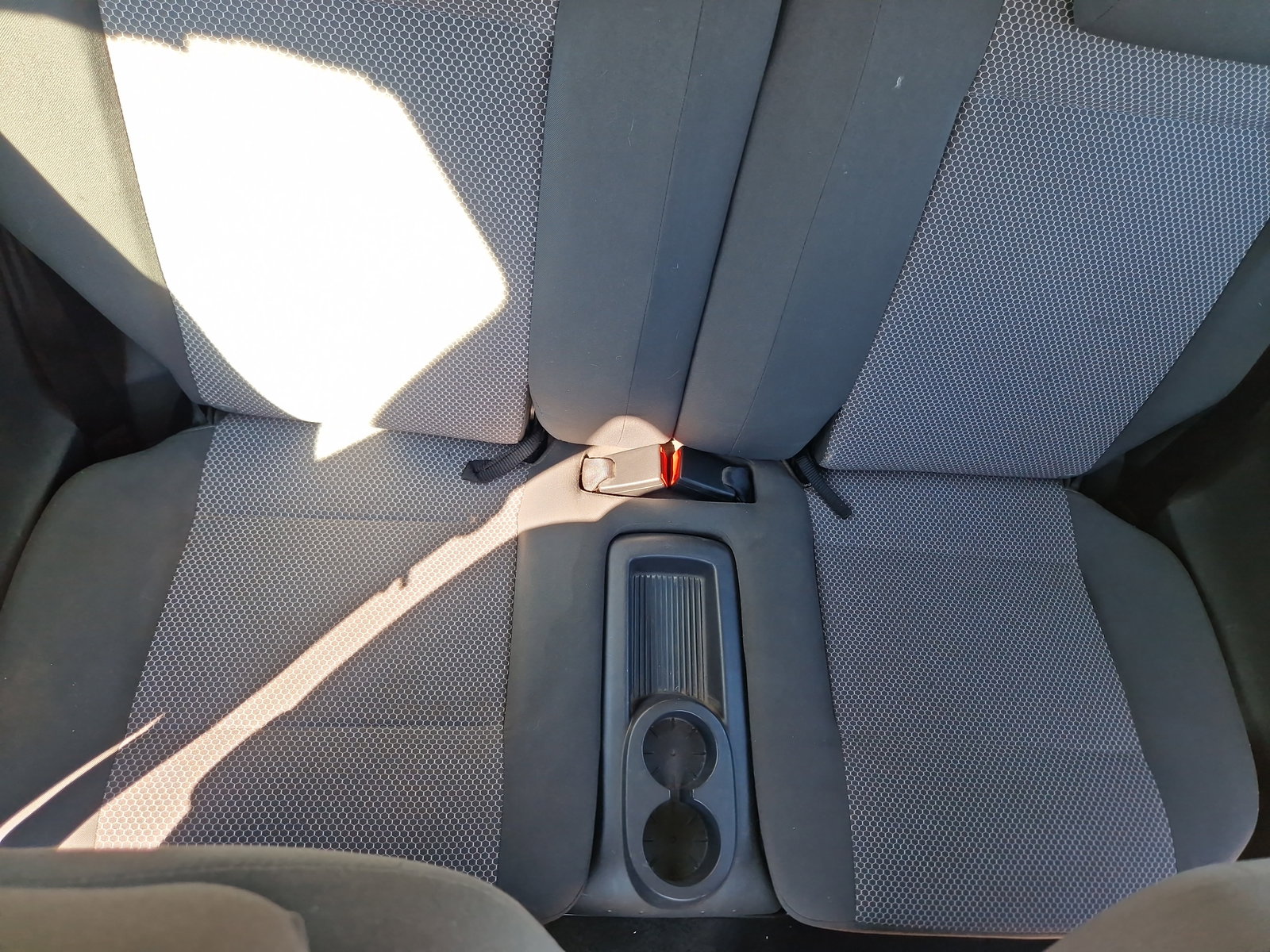 Bancheta spate Volkswagen Fox (5Z1, 5Z3) [Fabr 2003-2011] OEM - imagine 4