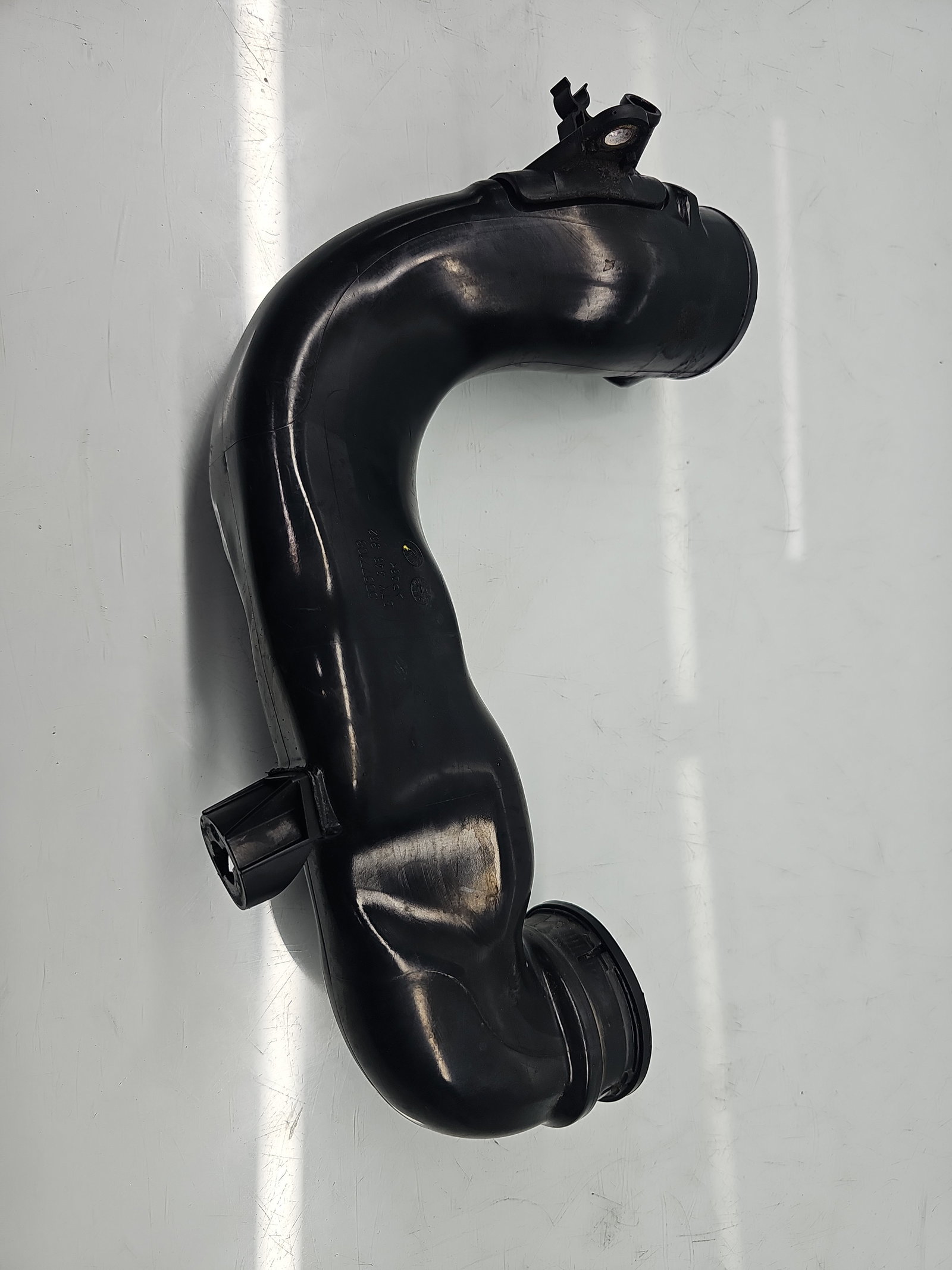 Tub admisie aer Opel Astra J [Fabr 2009-2015] 55577108 1.7 CDTI A17DTR 92KW / 125CP - imagine 1