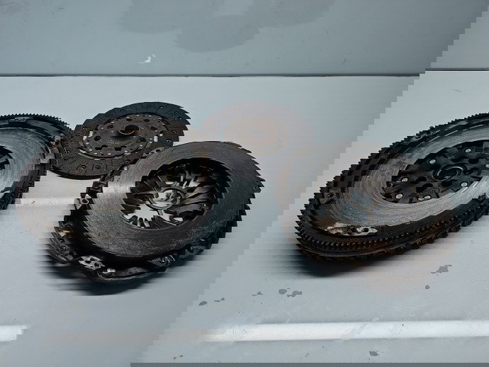 Kit ambreiaj volanta masa dubla Mercedes Clasa A (W176) [Fabr 2012-2018] 1.5 CDI 607951 A0261501001 80KW / 109CP