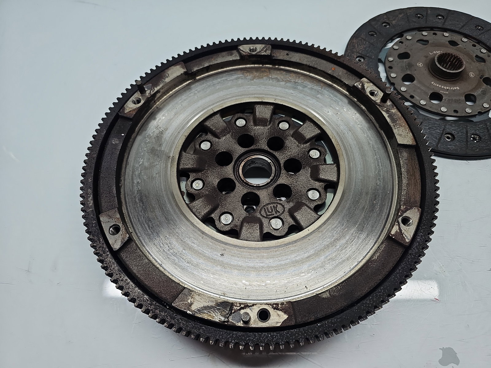 Kit ambreiaj volanta masa dubla Mercedes Clasa A (W176) [Fabr 2012-2018] 1.5 CDI 607951 A0261501001 80KW / 109CP - imagine 3