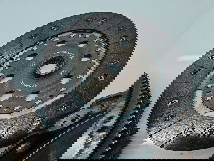 Kit ambreiaj volanta masa dubla Mercedes Clasa A (W176) [Fabr 2012-2018] 1.5 CDI 607951 A0261501001 80KW / 109CP