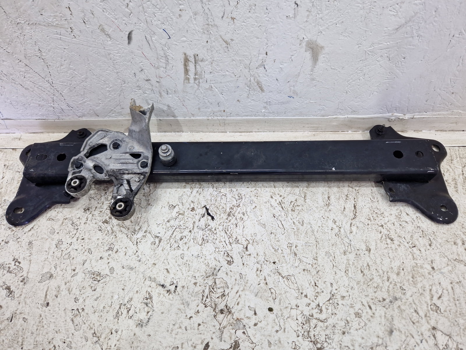 Suport radiator TESLA Model 3 [Fabr 2020-2025] 1103565-00-A - imagine 1