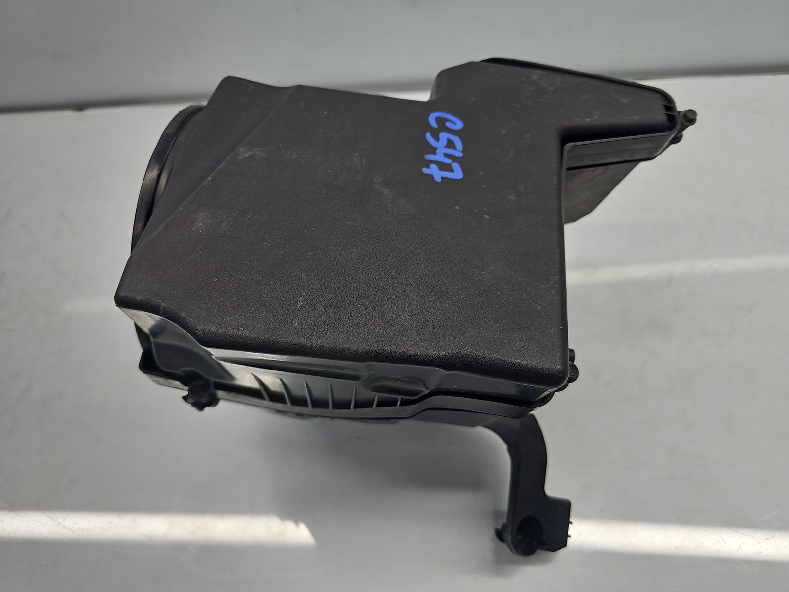 Carcasa filtru aer Ford Kuga II [Fabr 2012-prezent] CV61-9600-DC 2.0 TDCI UFDB 132KW / 180CP - imagine 1