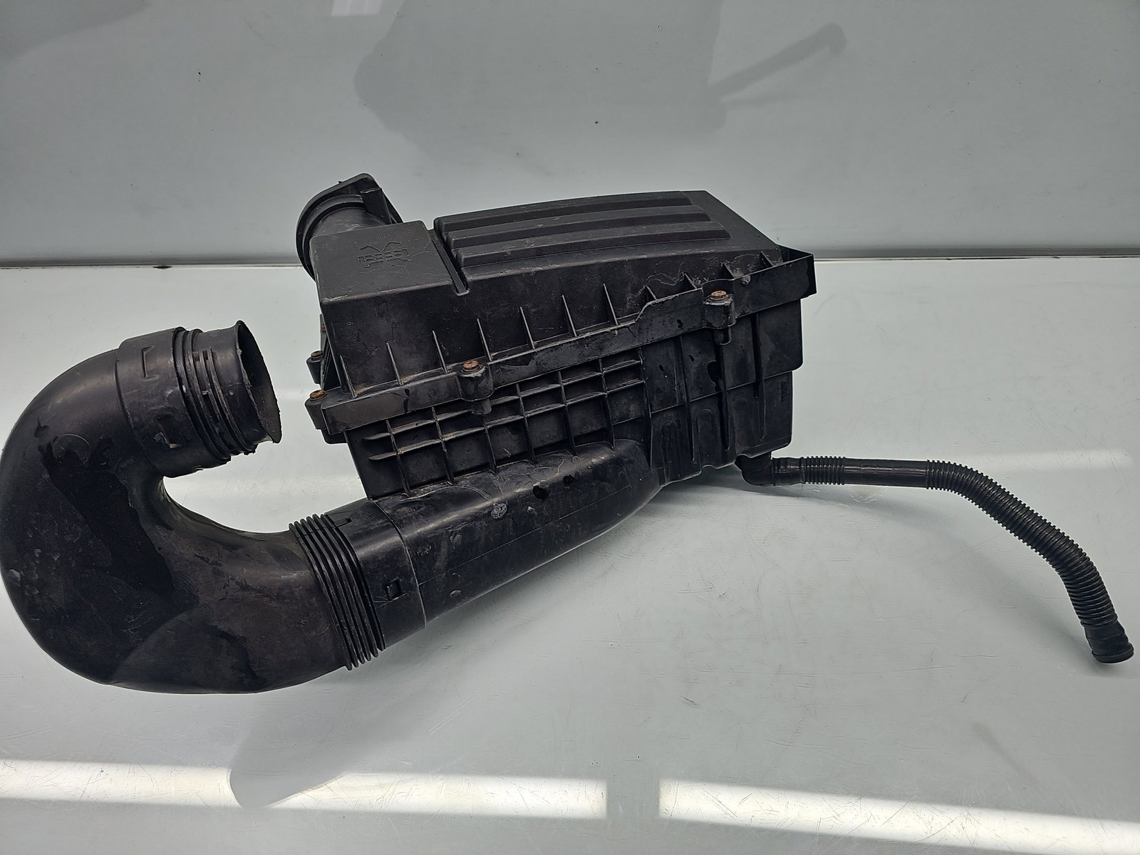 Carcasa filtru aer Volkswagen Passat CC (358) [Fabr 2012-2016] 3C0129601 2.0 TDI CFFB 103KW / 140CP - imagine 1