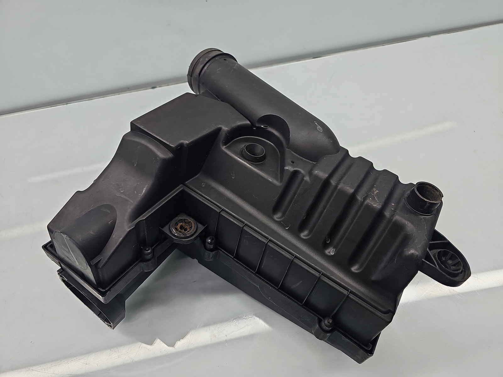 Carcasa filtru aer Volkswagen Golf 6 (5K1) [Fabr 2009-2013] 1K0129620D 1.6 TDI CAYC 77KW / 105CP - imagine 3