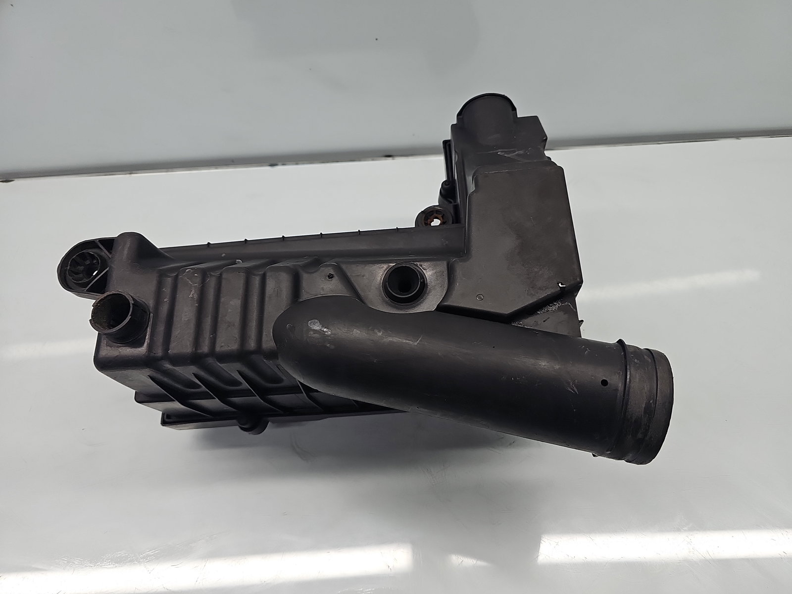 Carcasa filtru aer Volkswagen Golf 6 (5K1) [Fabr 2009-2013] 1K0129620D 1.6 TDI CAYC 77KW / 105CP - imagine 4