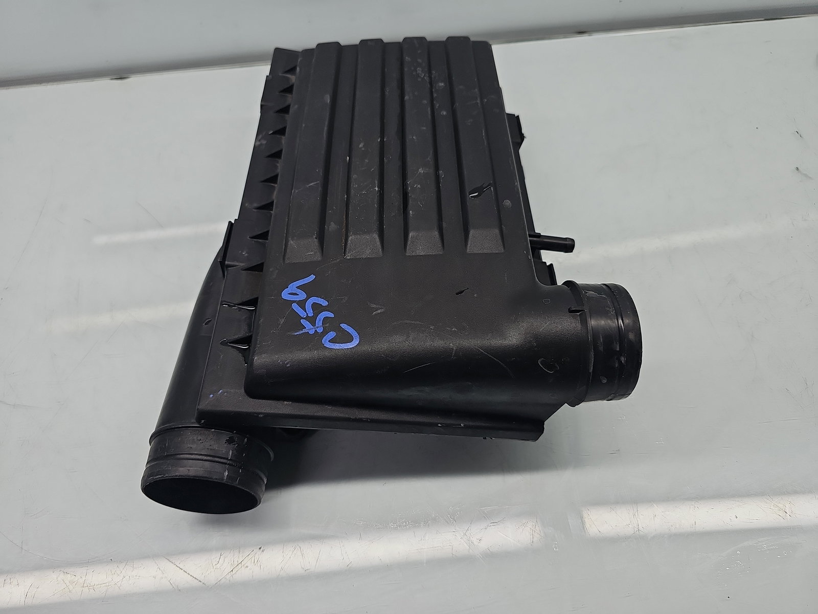 Carcasa filtru aer AUDI A3 (8VS) [Fabr 2013-prezent] 04E129620 1.4 TFSI CZEA 110KW / 150CP - imagine 2