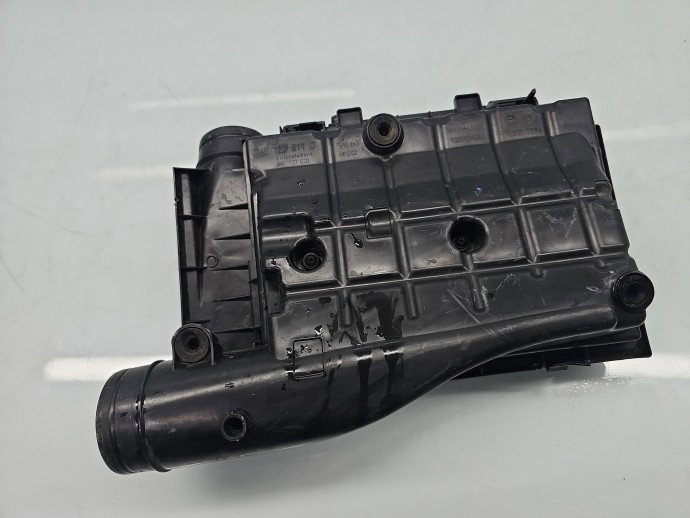 Carcasa filtru aer AUDI A3 (8VS) [Fabr 2013-prezent] 04E129620 1.4 TFSI CZEA 110KW / 150CP