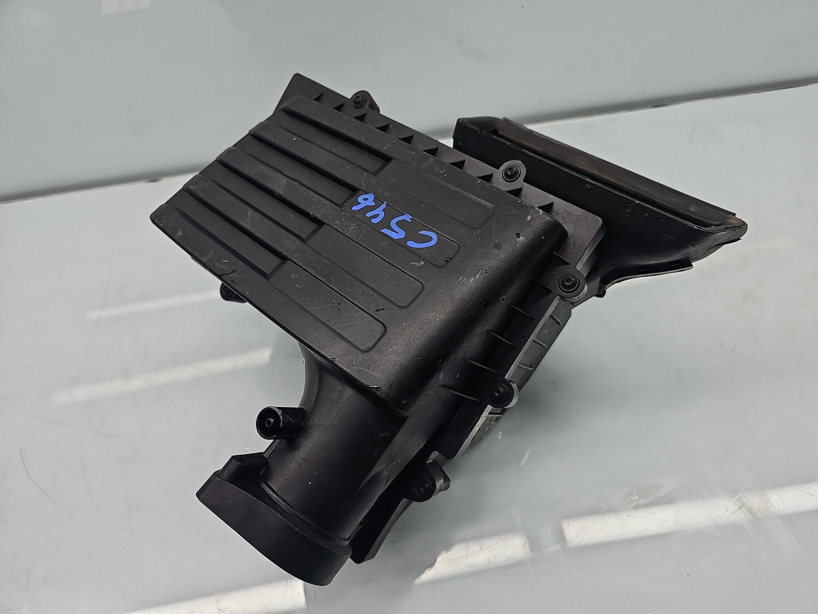 Carcasa filtru aer Volkswagen Golf 7 (5G) [Fabr 2014-prezent] 5Q0129607S 1.6 TDI CLHA 77KW / 105CP - imagine 2