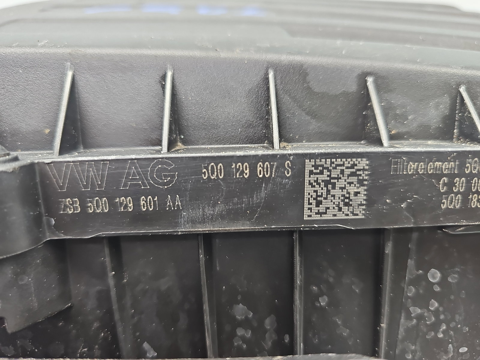 Carcasa filtru aer Volkswagen Golf 7 (5G) [Fabr 2014-prezent] 5Q0129607S 1.6 TDI CLHA 77KW / 105CP - imagine 6