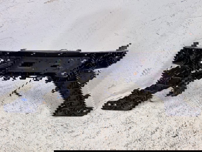 Trager TESLA Model 3 [Fabr 2020-2025] 1118289-00-H