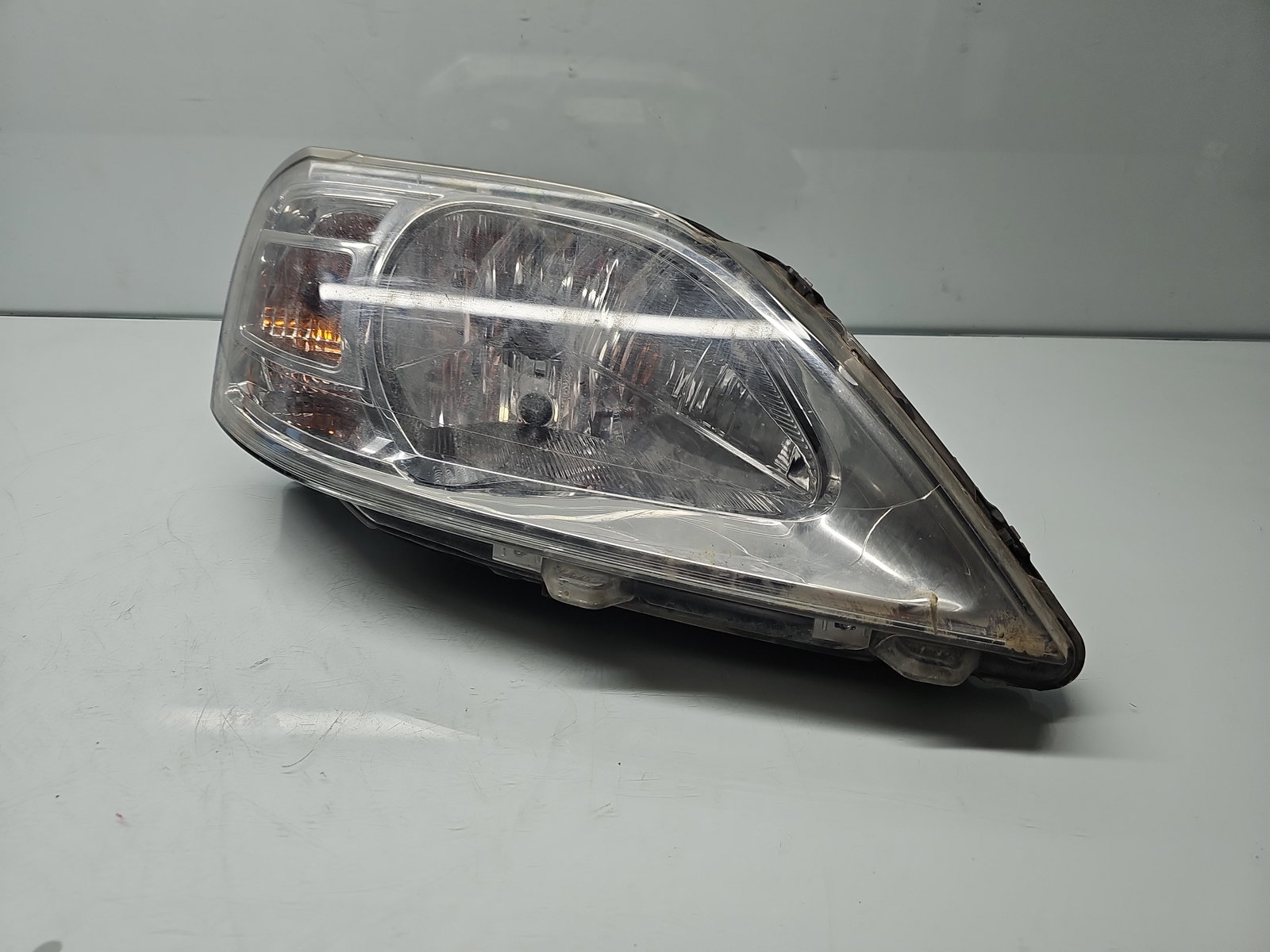 Far dreapta Dacia Logan (LS) [Fabr 2004-2012] 8200744754