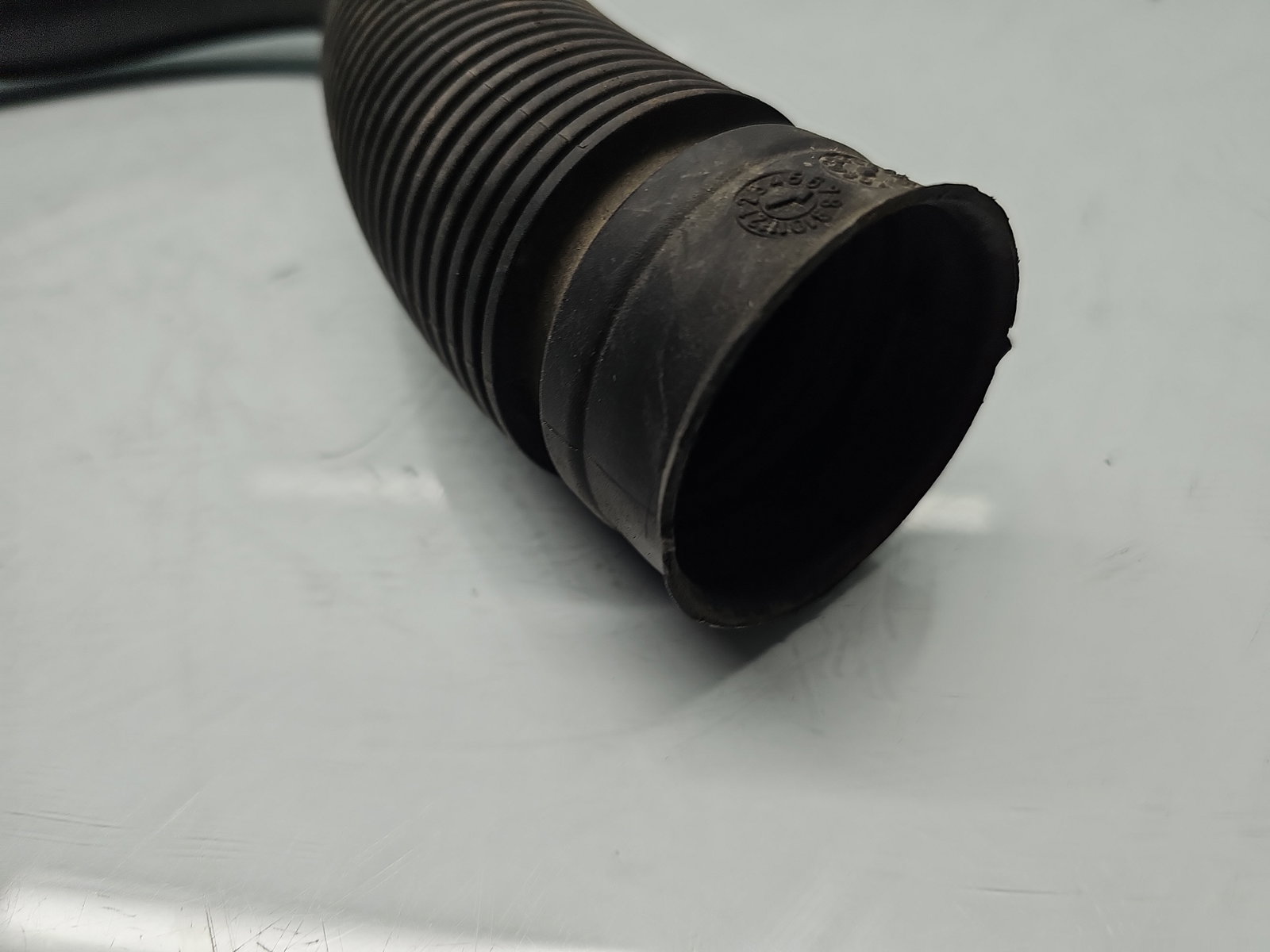 Tub admisie aer Dacia Logan (LS) [Fabr 2004-2012] 8200238305C 1.4 Benz K7J-A7 55KW / 73CP - imagine 2