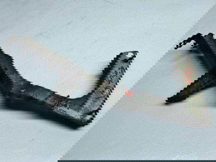 Suport aripa stanga fata Audi A5 (8T3) [Fabr 2007-2015] 8T0821135B