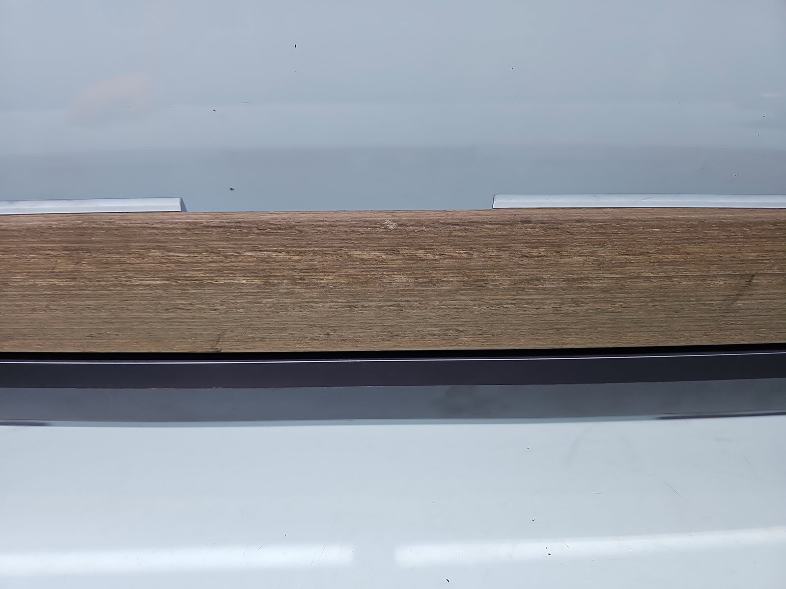 Ornament bord TESLA Model 3 [Fabr 2020-2025] 1110730-00-A - imagine 4