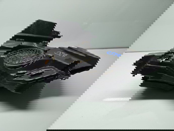 Subwoofer AUDI A5 Cabriolet (8F7) [Fabr 2009-2015] 8F0035382