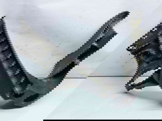 Suport far dreapta Audi A5 (8T3) [Fabr 2007-2015] 8T0805608R