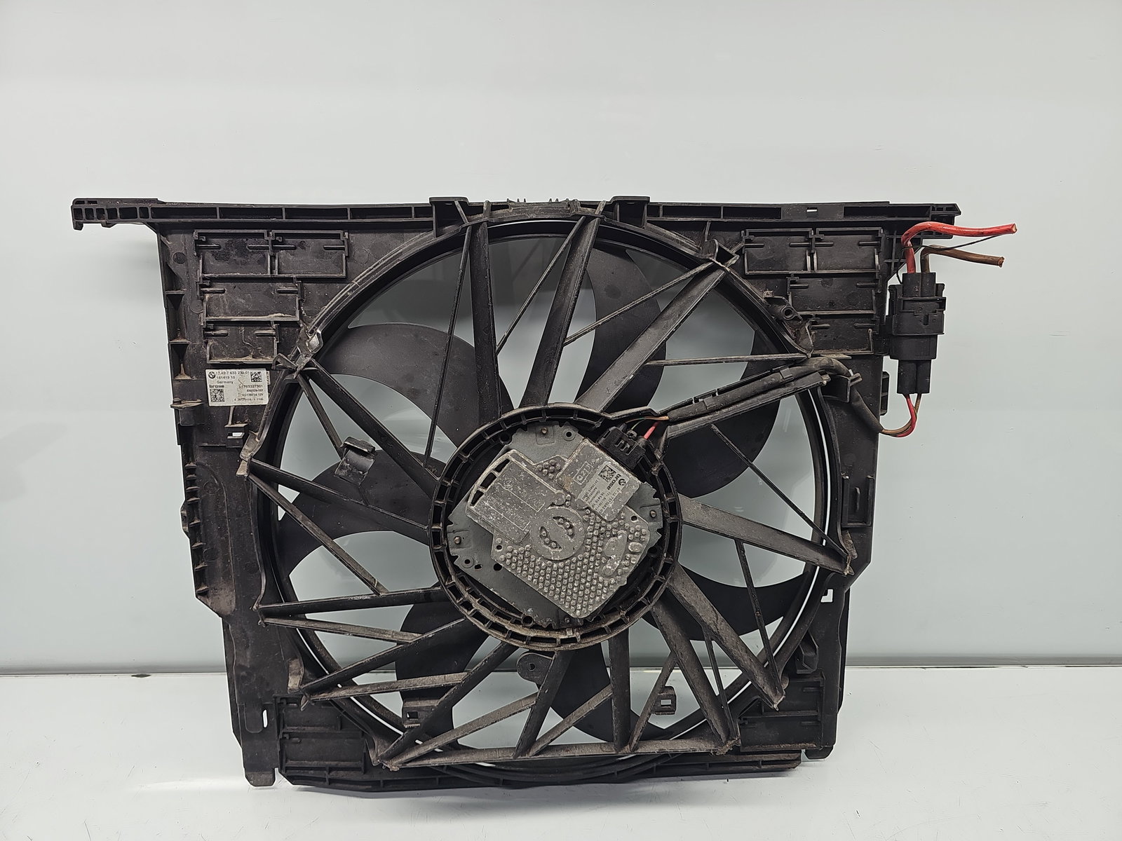 Electroventilator Bmw 5 (F10) [Fabr 2011-2016] 7633273 2.0 N47D20 135KW / 184CP - imagine 1