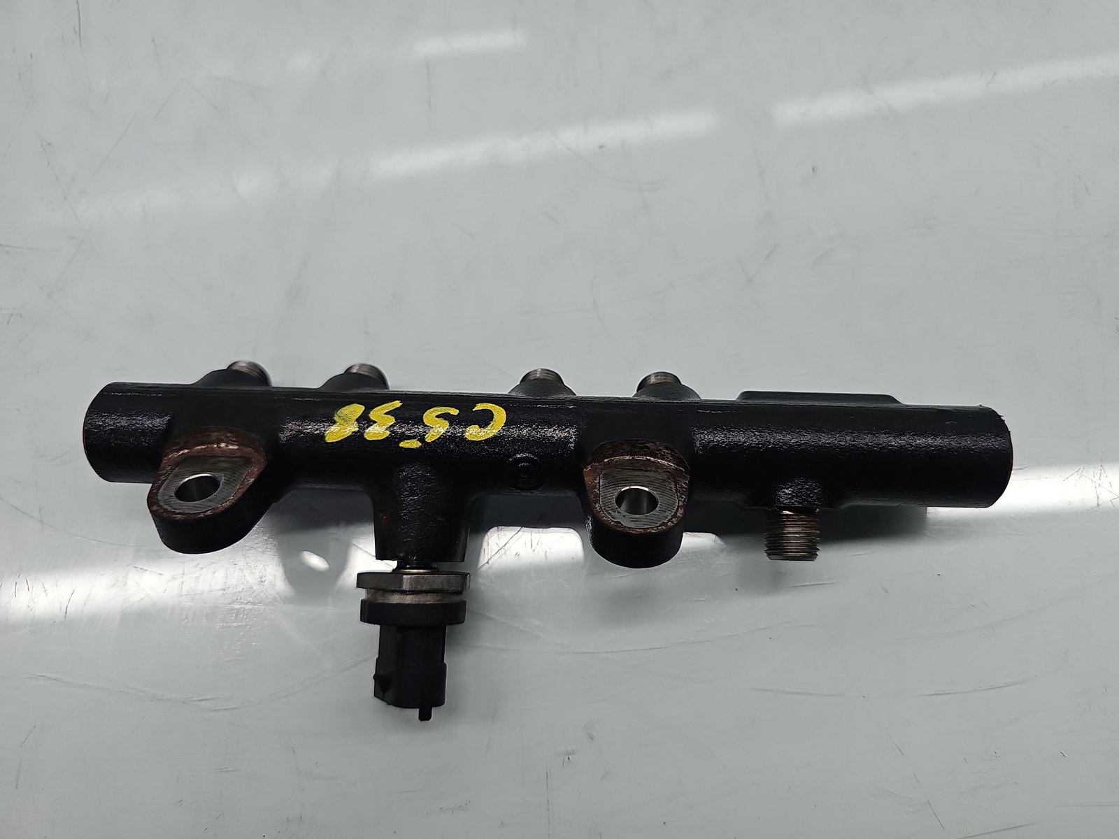 Rampa injectoare Renault Clio 4 (B98) Hatchback [Fabr 2012-2020] 175215346R 1.5 DCI K9K612 66KW / 90CP - imagine 3