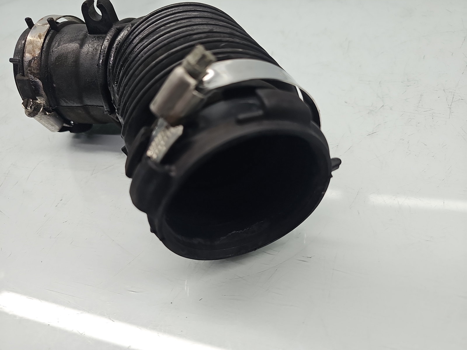 Tub admisie aer Renault Clio 4 (B98) Hatchback [Fabr 2012-2020] 165758885R 1.5 DCI K9K612 66KW / 90CP - imagine 4