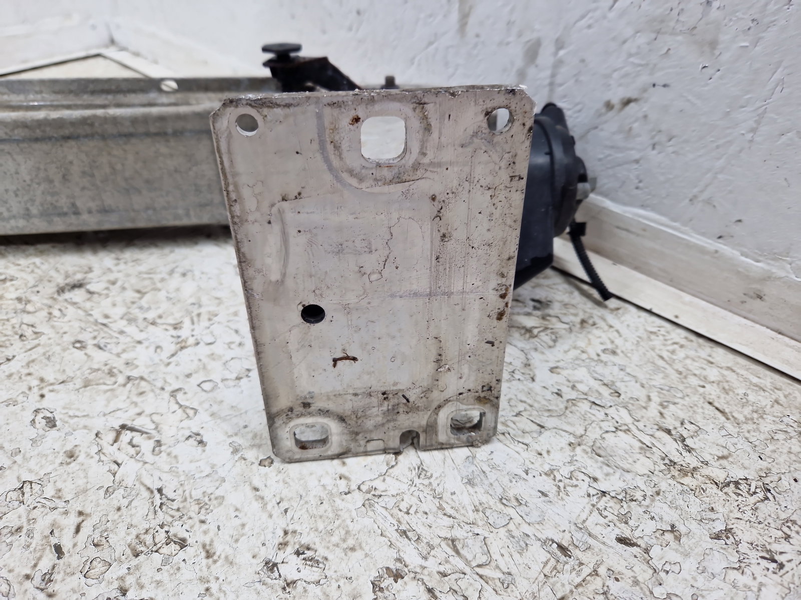 Armatura bara fata AUDI A5 Cabriolet (8F7) [Fabr 2009-2015] 8K0807113D - imagine 4