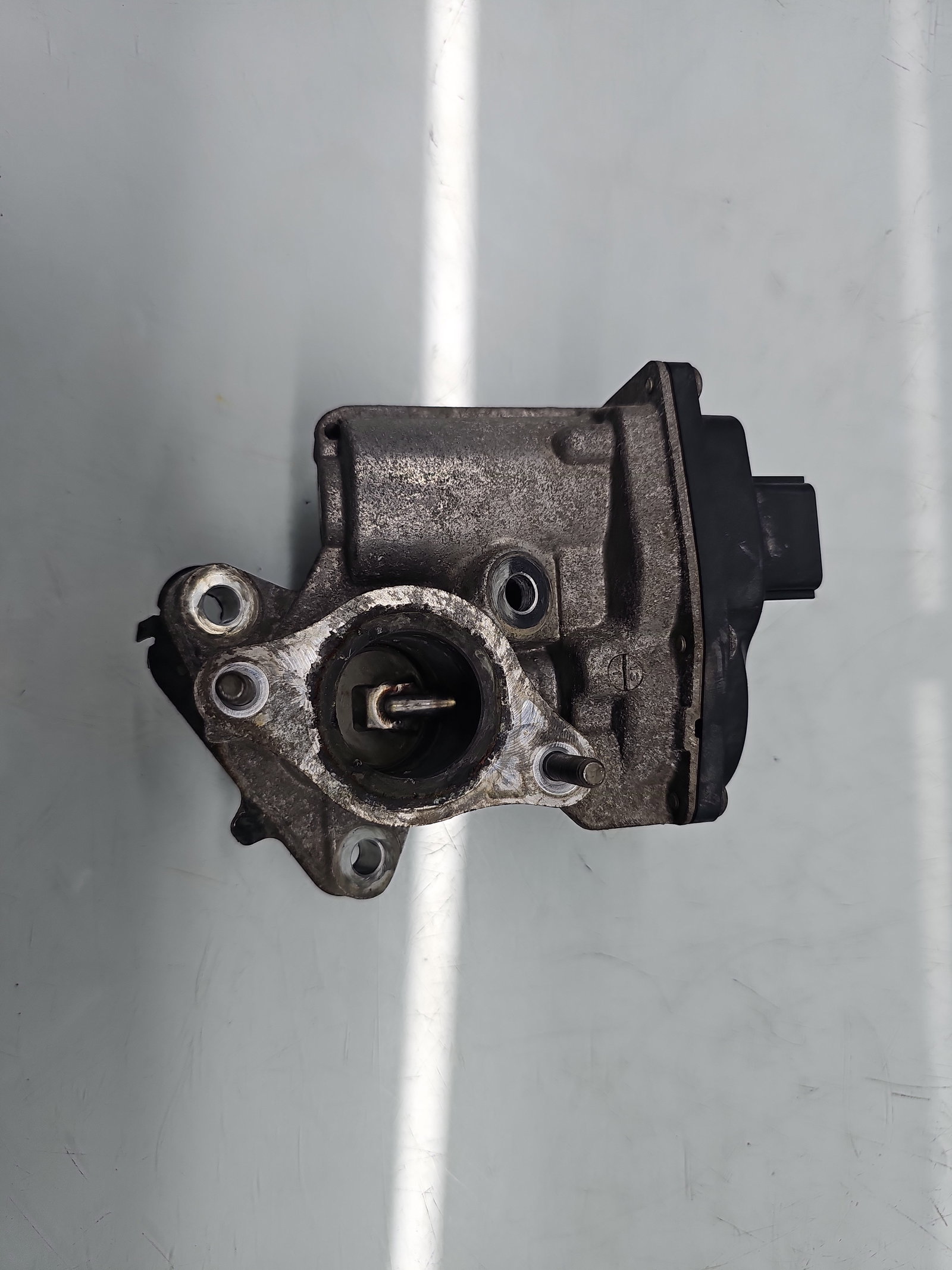 Supapa EGR Renault Clio 4 (B98) Hatchback [Fabr 2012-2020] 147103371R 1.5 DCI K9K612 66KW / 90CP - imagine 1