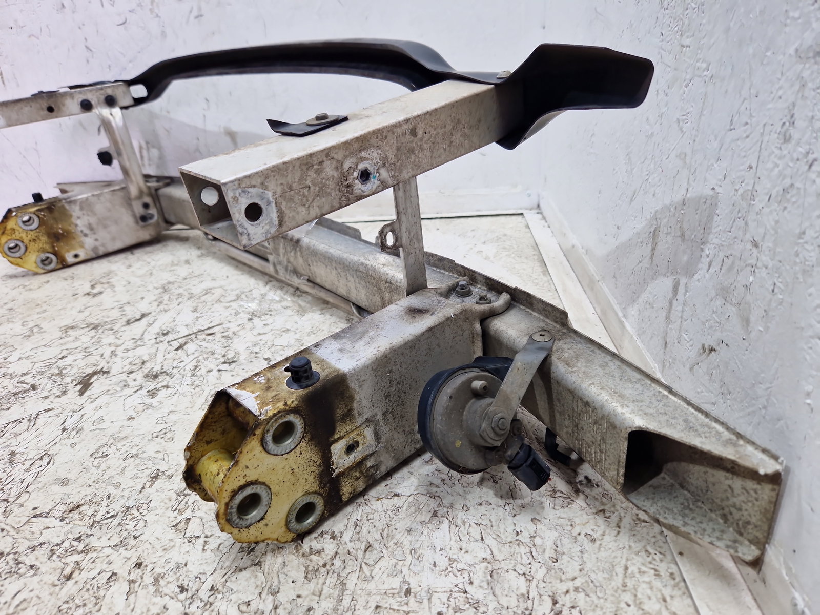 Armatura bara fata Bmw 5 (F10) [Fabr 2011-2016] Berlina Pachet M 720070511 - imagine 4