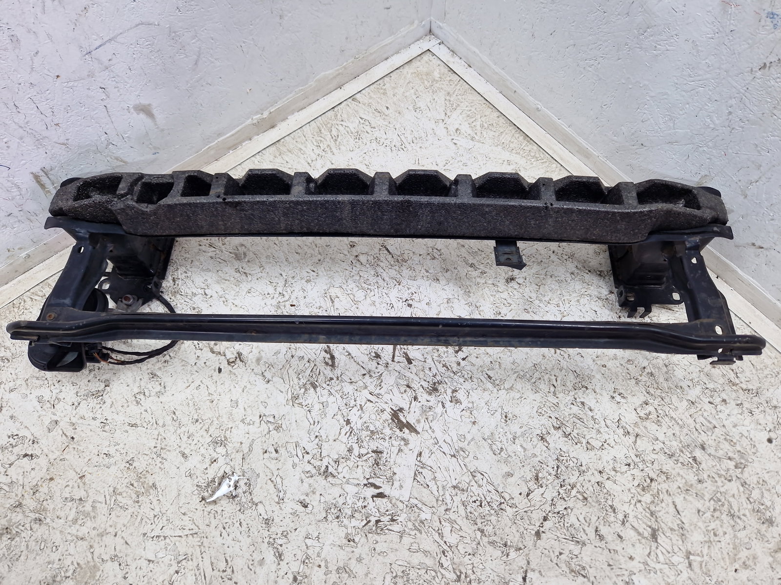 Armatura bara fata Volkswagen UP [Fabr 2011-2019] 1S0807111B - imagine 1