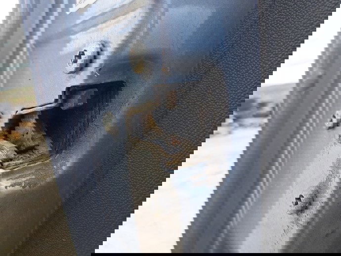 Broasca usa stanga fata Opel Corsa C (F08, F68) [Fabr 2000-2005] OEM