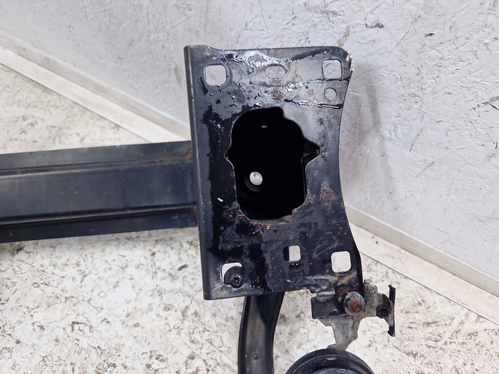 Armatura bara fata Volkswagen Golf 7 (5G) [Fabr 2014-prezent] Hatchback OEM - imagine 4