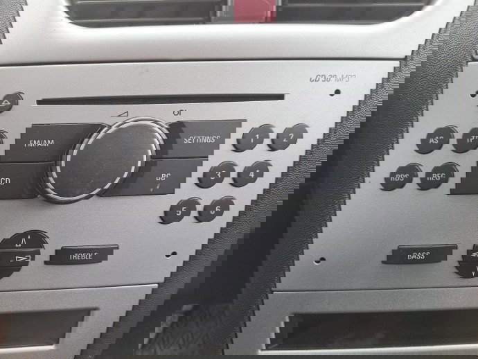 Radio CD Opel Corsa C (F08, F68) [Fabr 2000-2005] CD 30 MP3