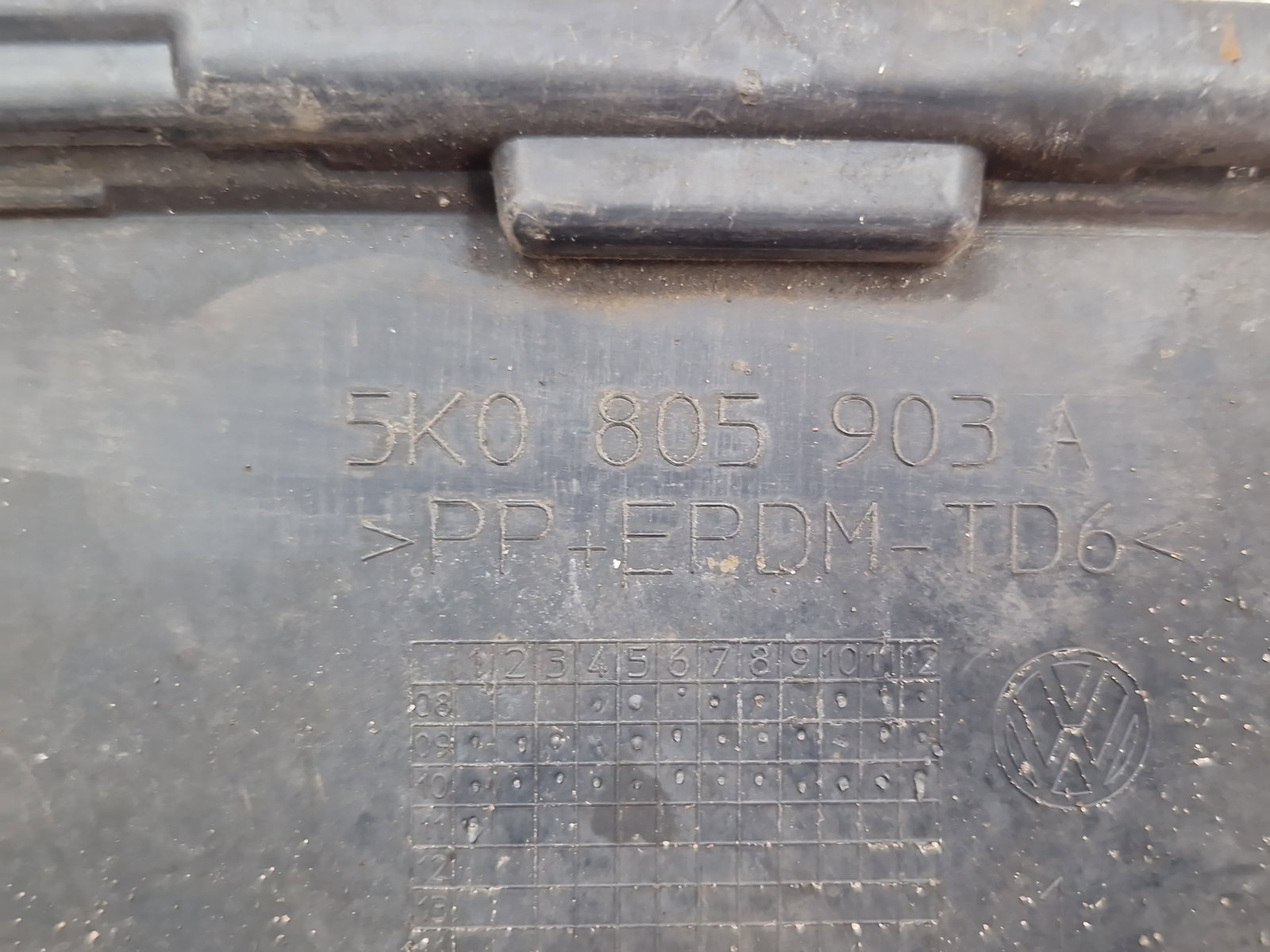 Scut sub bara Volkswagen Golf 6 (5K1) [Fabr 2009-2013] Hatchback 5K0805903A - imagine 4