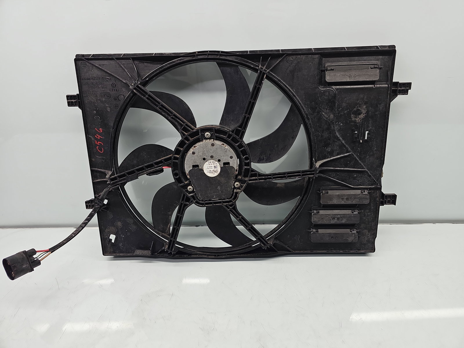 Electroventilator Volkswagen Golf 7 (5G) [Fabr 2014-prezent] 5Q0121205 1.6 TDI CLHA 77KW / 105CP - imagine 1