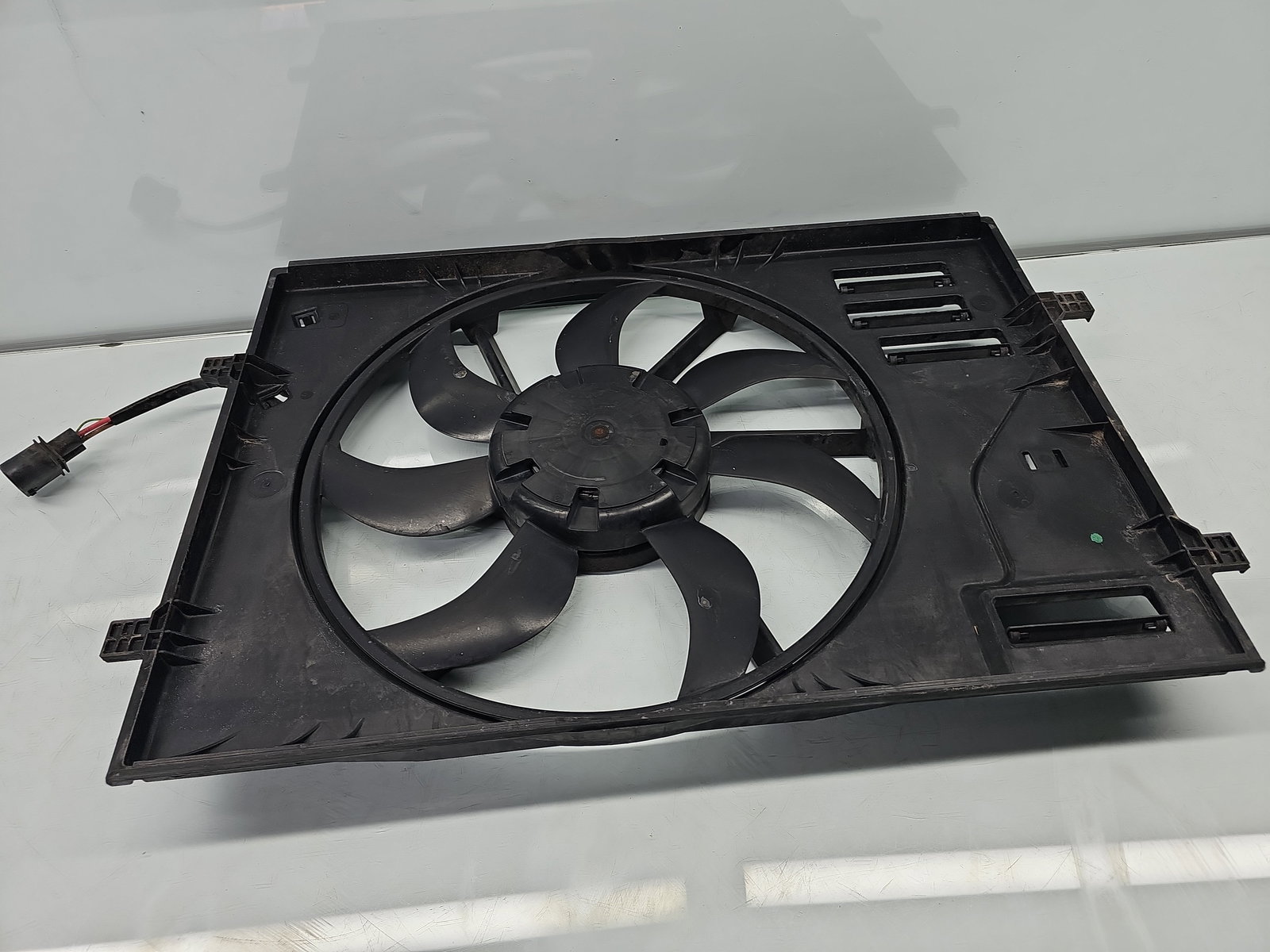 Electroventilator Volkswagen Golf 7 (5G) [Fabr 2014-prezent] 5Q0121205 1.6 TDI CLHA 77KW / 105CP - imagine 2