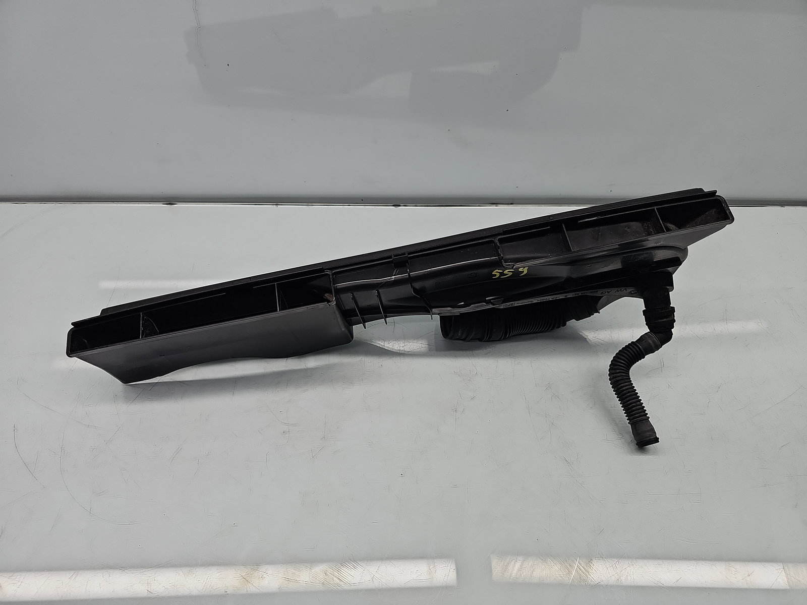 Difuzor captare aer AUDI A3 (8VS) [Fabr 2013-prezent] Berlina S-line 5Q0129254B - imagine 1