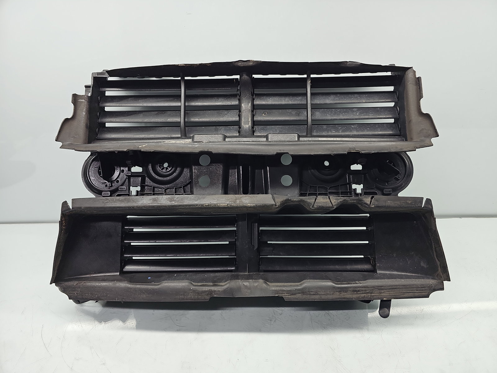 Deflector aer Ford Kuga II [Fabr 2012-prezent] SUV Facelift GV4B-8475-AC - imagine 1